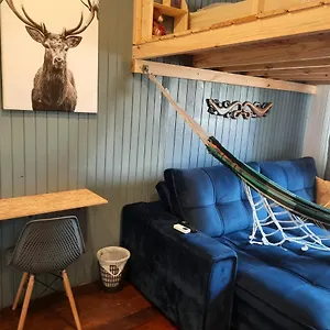 Quarto em Acomodações Particulares Mezanino Com Smarttv E Ar, Itajaí