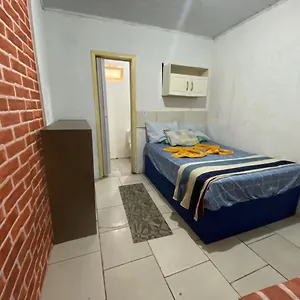 Alojamento de Acomodação e Pequeno-almoço Quartos E Suites, Itajaí
