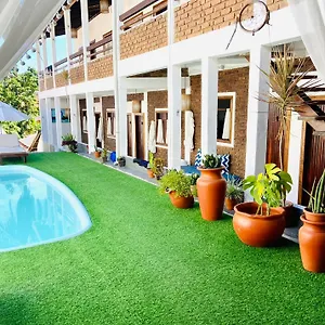 pousada-arraial-da-poesia.hotelsportoseguro.com/